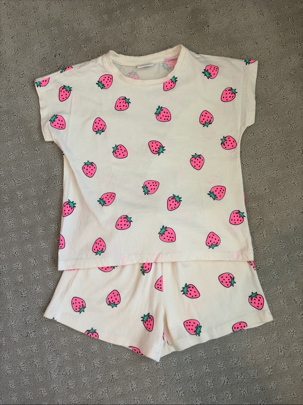 Zara Girls Strawberry Print Lounge Set | Size 6 | Excellent Condition 🍓